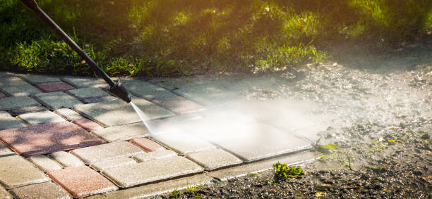 Best Pool Deck Cleaning  in Old Greenwich, CT